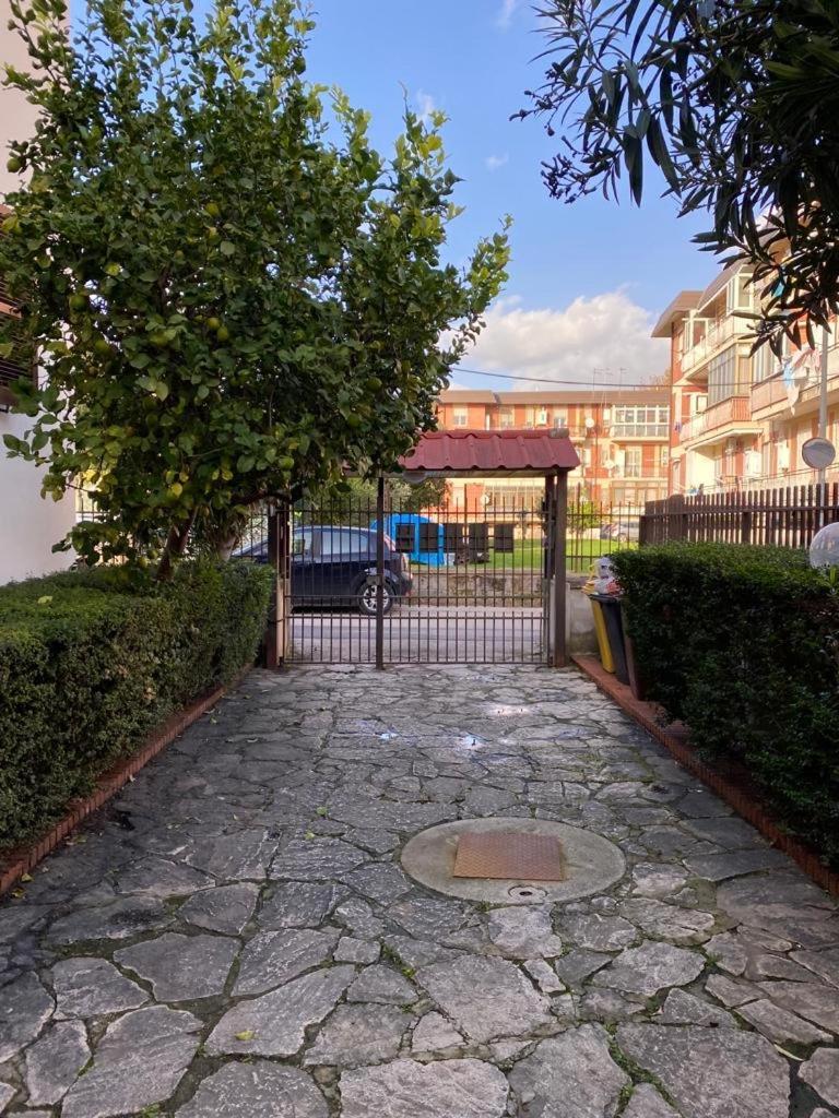Vagabondo Petit Maison กาแซร์ตา ภายนอก รูปภาพ